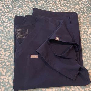 Women’s FIGS scrubs
